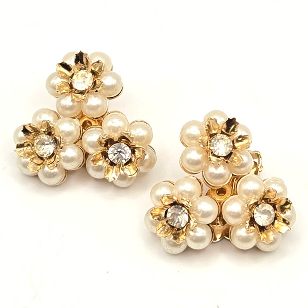 Coro Vintage Gold Tone Faux Pearl Rhinestone Floral Clip On Earrings Bridal
